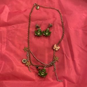 Betsy Johnson frog earring and necklace set